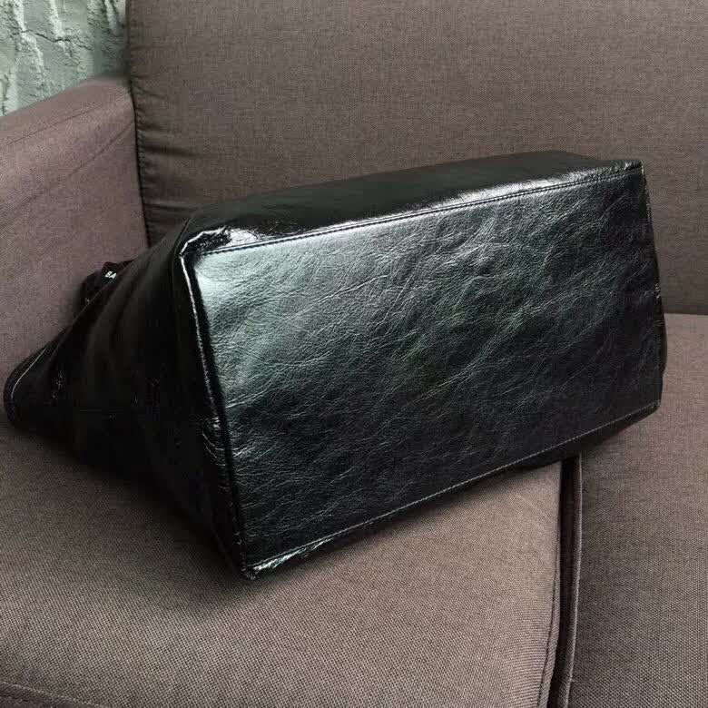 BALENCIAG巴黎世家 最新單手提購物袋 油蠟皮材質 簡單寬闊 購物包推薦款 超級大容量  BL1821
